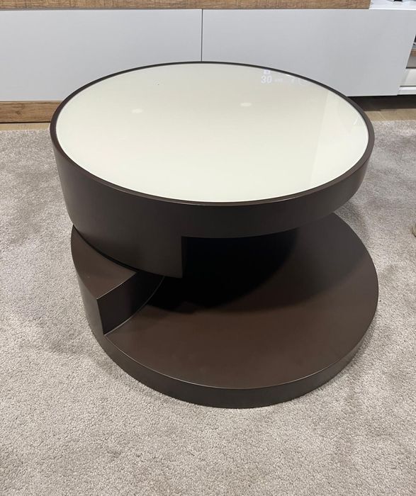 Mesa de centro, em mogno