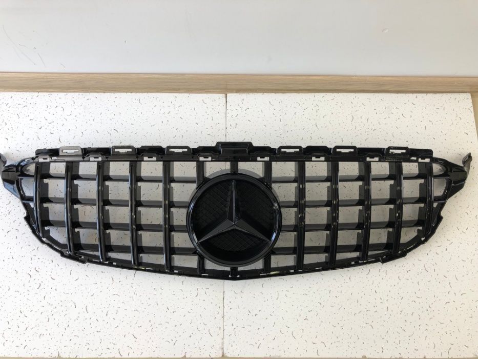 Решетка радиатора на mерседес w205 w212 W213 CLA117 A176 GLA x156 W463
