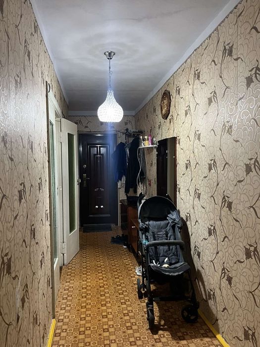 Продаж квартири в центрі м.Долина