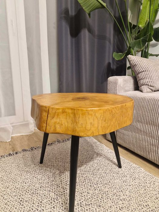 Stolik kawowy plaster drewna