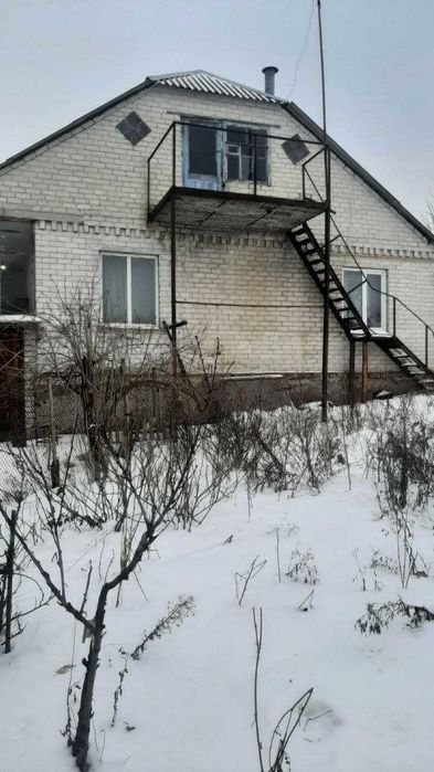 Продам дом с.Котляри