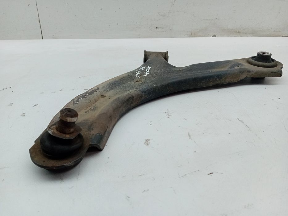 Braço de suspensão frente esquerdo RENAULT Clio III (BR0/1, CR0/1)