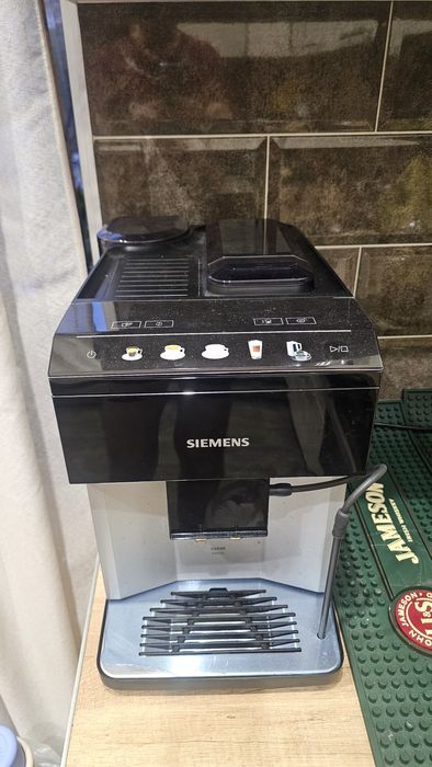 Кофемашина SIEMENS EQ500