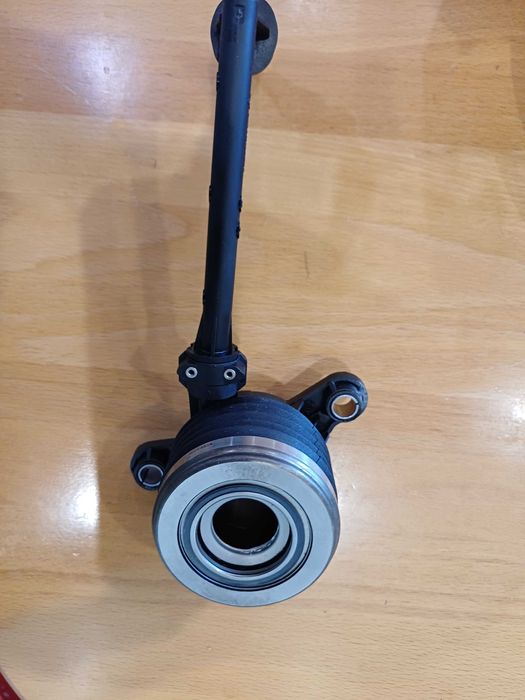 Продам выжимной подшипник Luk  на Рено Лагуна 3 Универсал 2007 г.