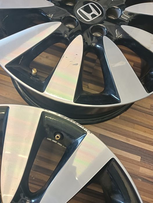 Felgi 17 Calowe 5x114,3 Honda Et: 50 komplet