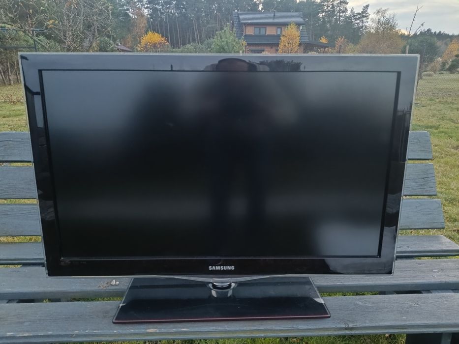 Telewizor Samsung 37 cali LE37C650L1W + dekoder