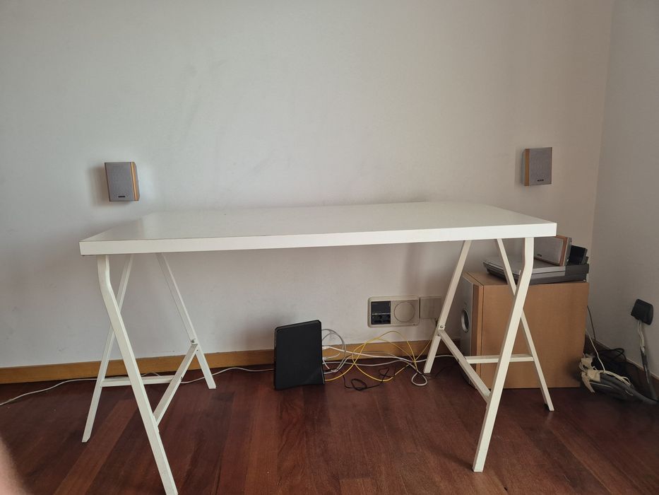 Secretária/mesa branca