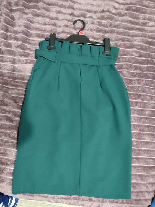 Спідниця юбка міді