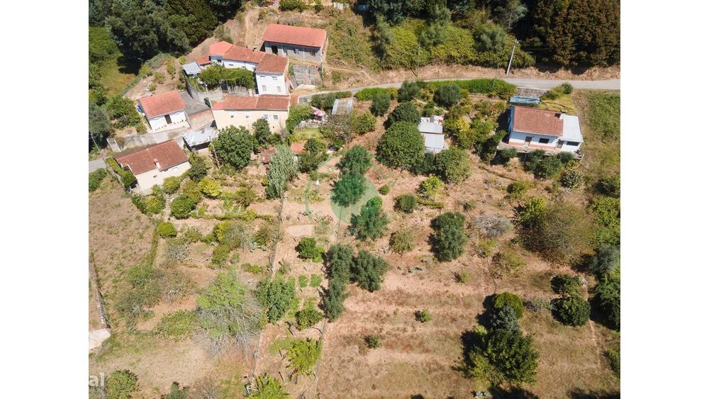 Terreno com 454 m2 em Coimbra
