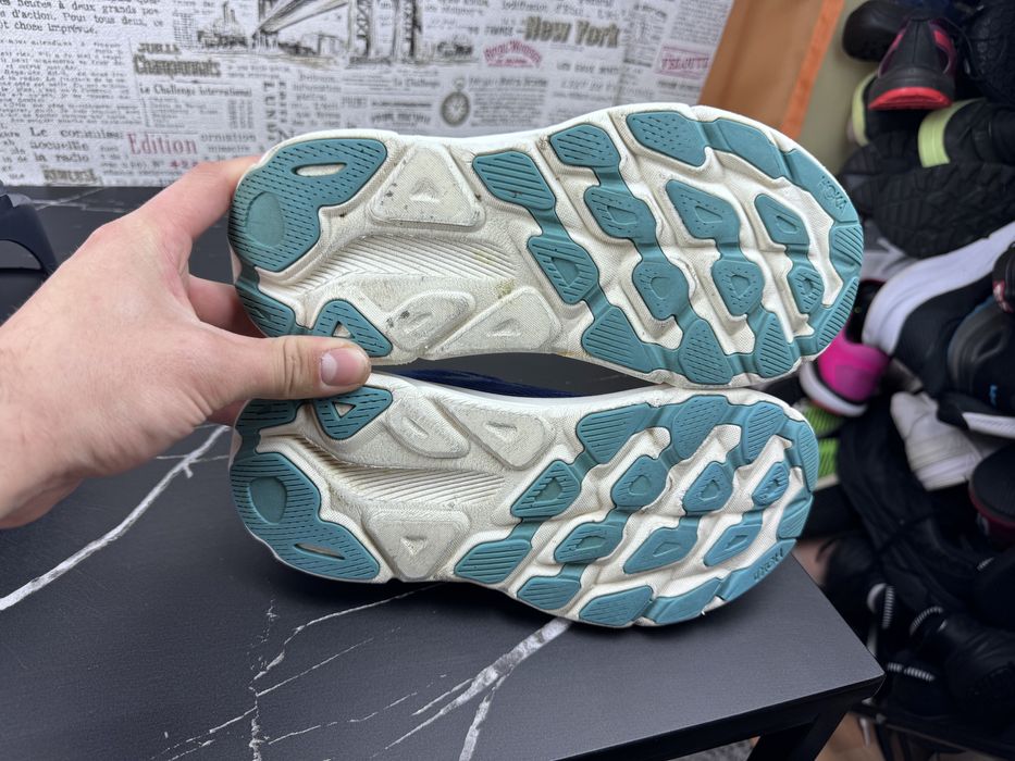 Оригінал Розмір 38.5 Кросівки Hoka One One Clifton 9 / Взуття
