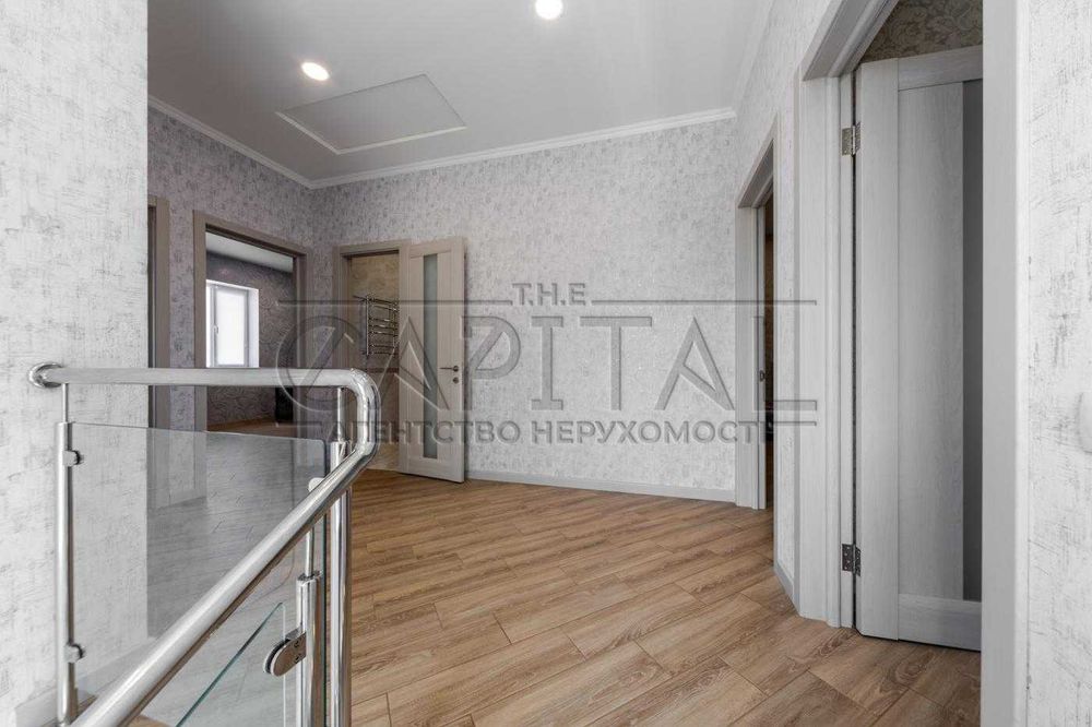 Продажа 2-этажного дома, с. Пуховка, Броварской р-н.