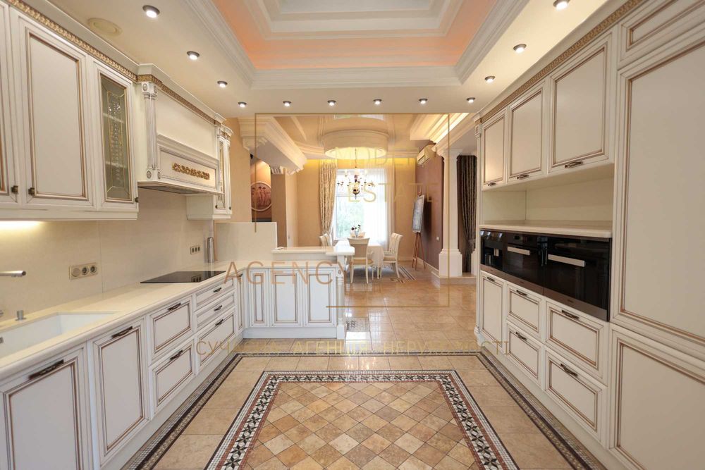 Конча-Заспа Будинок 950 м² 45 соток Є ОРЕНДА