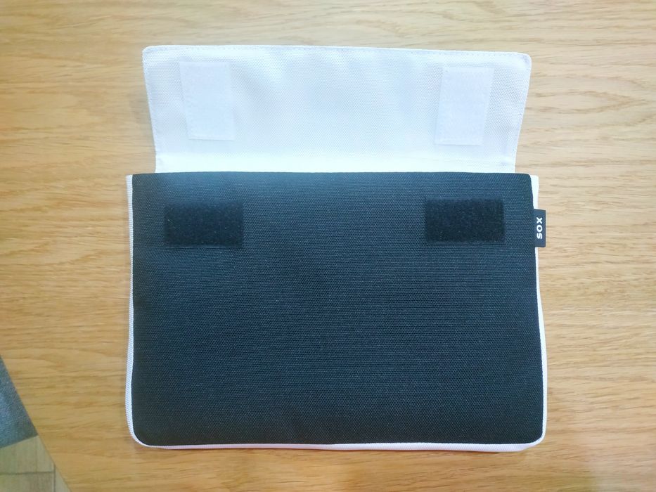 Nowe etui uniwersalne na tablet do 7 cali