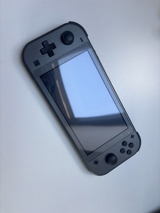 Nintendo Switch Lite Wersja Pokemon