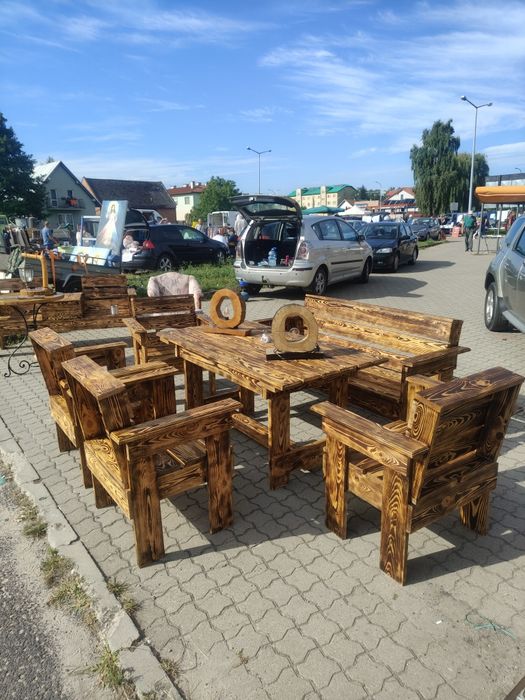 Sprzedam komplet mebli ogrodowych, . Stół+ławka+4 fotele.