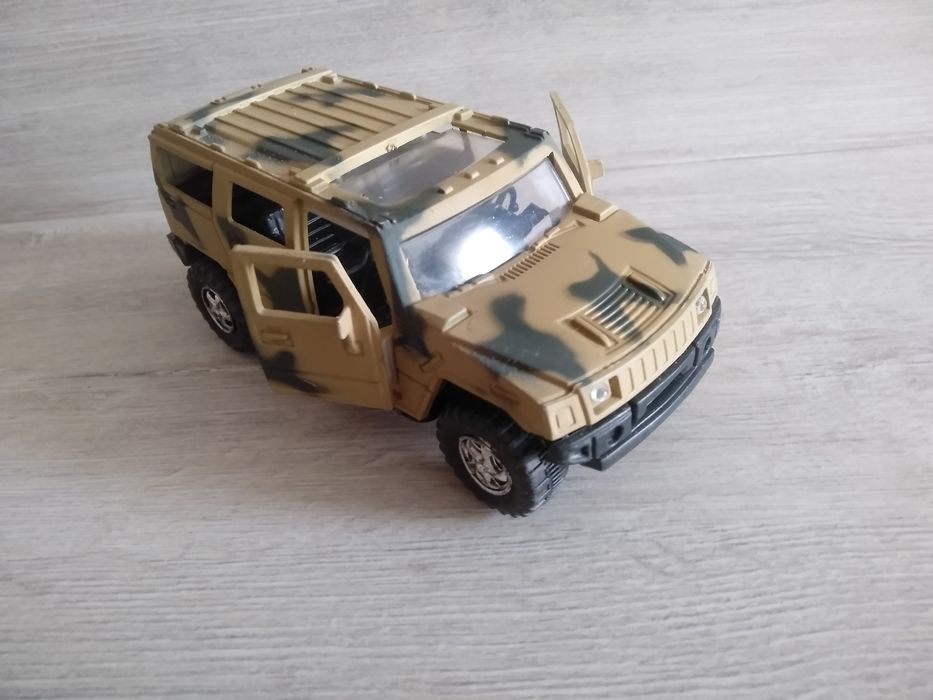 Джип  Hummer  H2