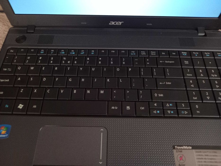 Laptop acer 5744