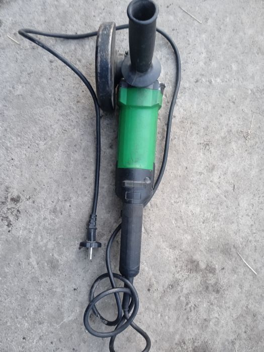 Болгарка АPRO 1450W На запчасті