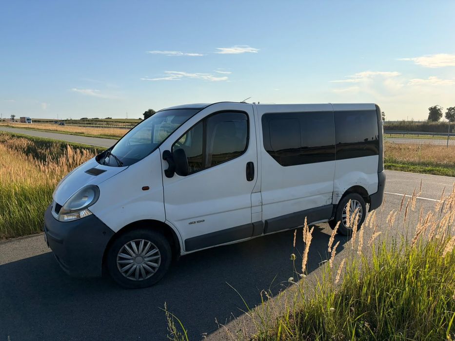 Renault Trafic RENAULT TRAFIC 1.9dci 9 osobowy