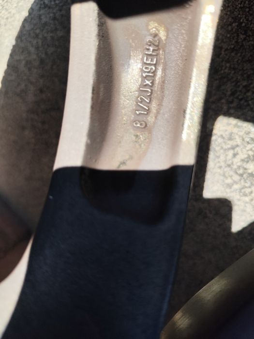 Felgi BMW 5x120 72.5 19cali