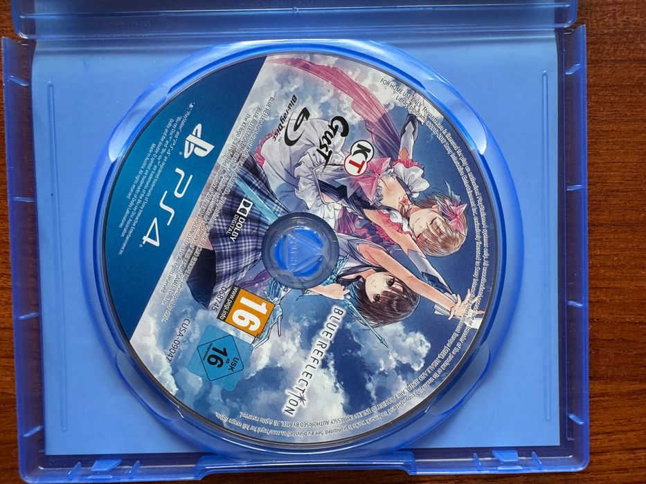 Blue Reflection na PS4 - europejskie wydanie PEGI