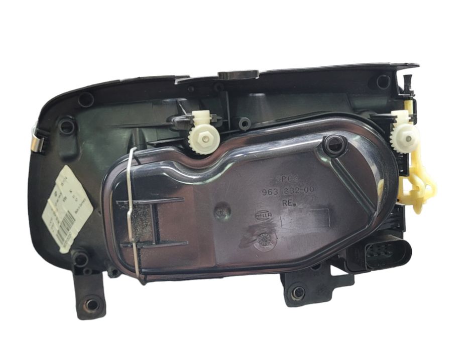 Ótica/Farol dieito VW Polo (6n2)