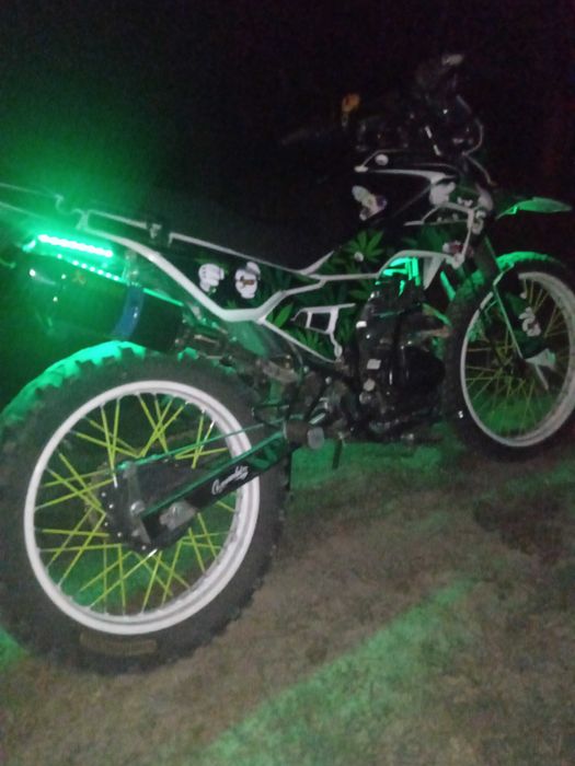 Продам мотоцикл spark sp150d1