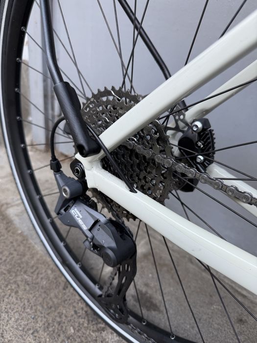 Міський/гравійний велосипед Rose Sneak, розмір S, 2026, Shimano Cues, білий перламутровий колір