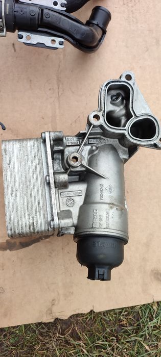 Теплообмінник корпус масляного фільтра Рено мастер 3 Опель Мовано 2.3