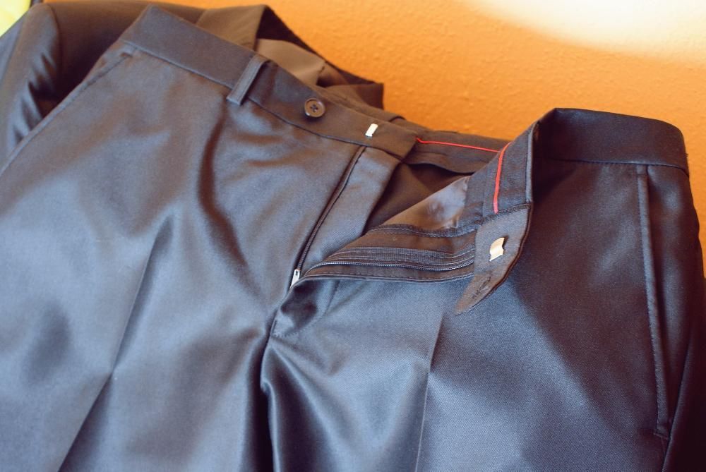 Garnitur męski czarny stan idealny lekki połysk