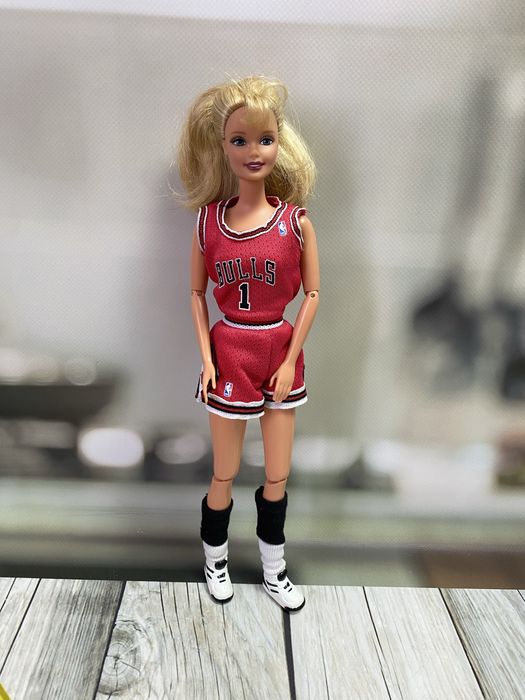 Вінтажна Барбі 1998 баскетболістка NBA