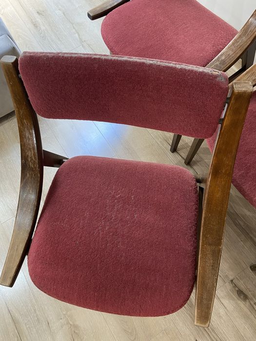 Krzesła skoczki z drewna klonowego