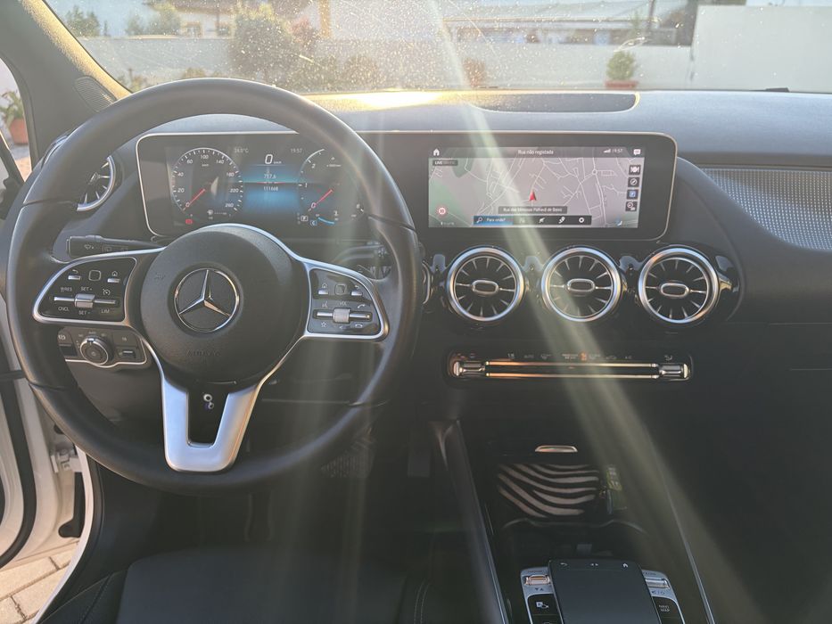 Mercedes Benz B180d