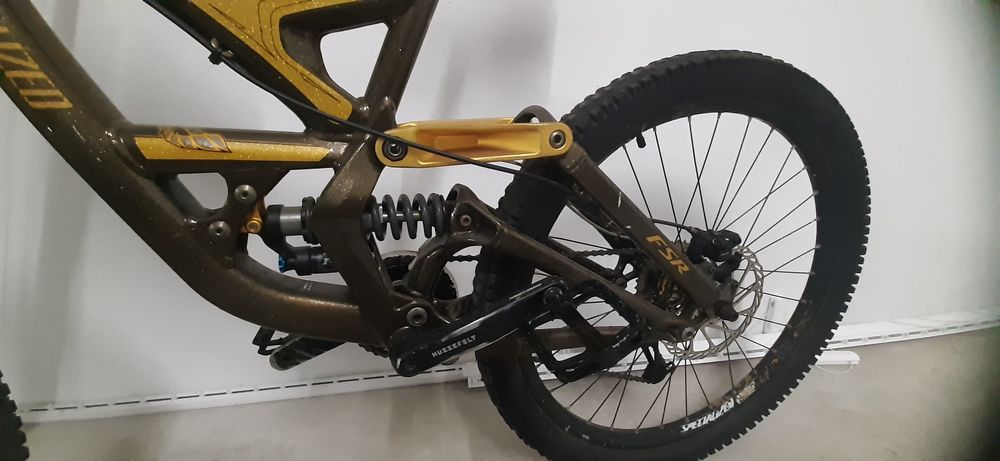 Specialized demo 7