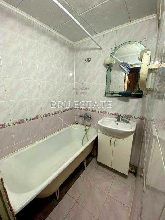 Продам  1к вул. Шухевича 28 а   Воскресенка