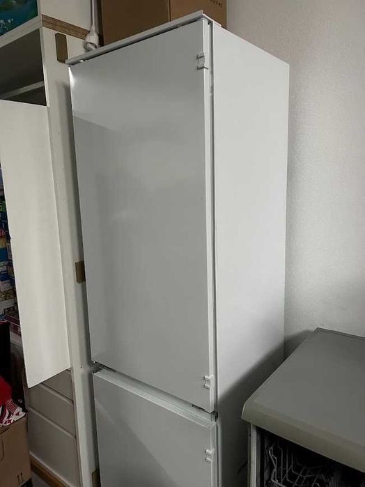 Frigorifico de Embutir Zanussi