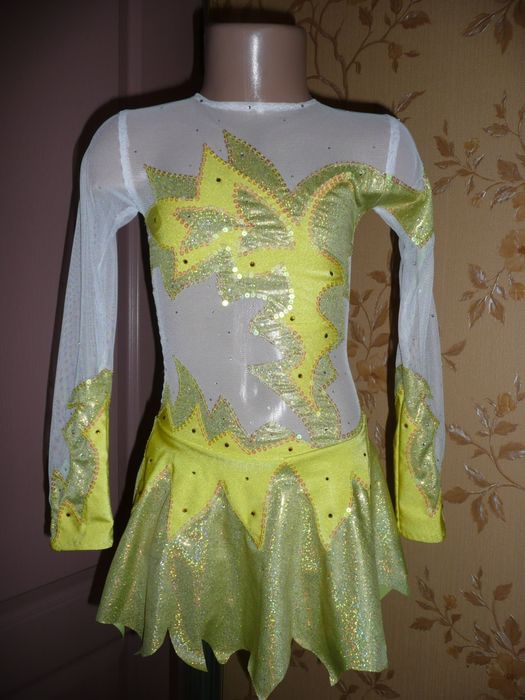 Платье для фигурного катания и гимнастики