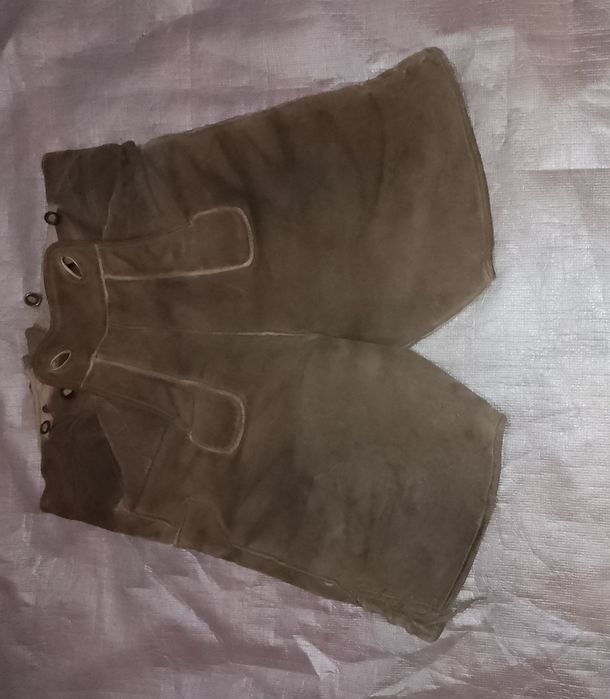 Шорты баварские из кожи