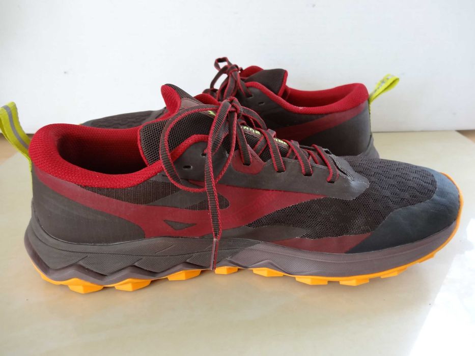 Buty MIZUNO WAVE IBUKI 5 roz 44 Trail Bieganie w terenie