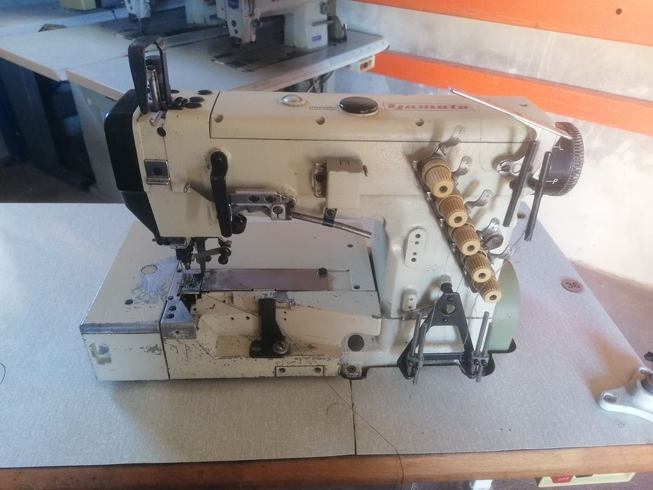 Máquina de costura industriais, usadas e utilizáveis