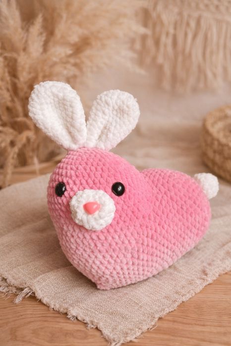 Zajączek w kształcie serca