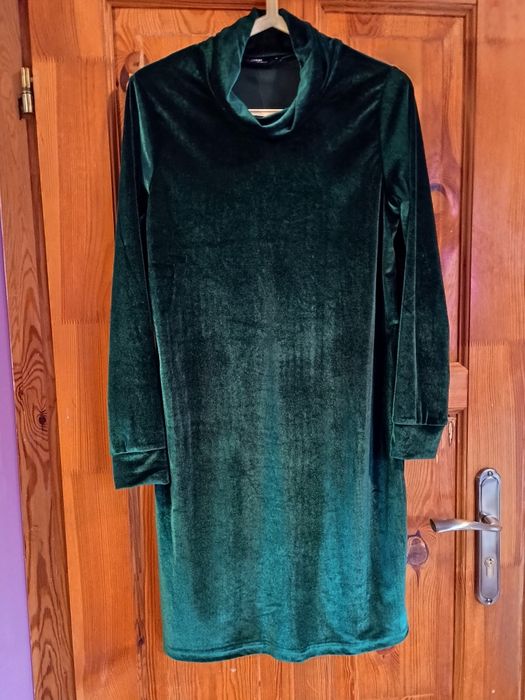 Sukienka  roz S długi rękaw