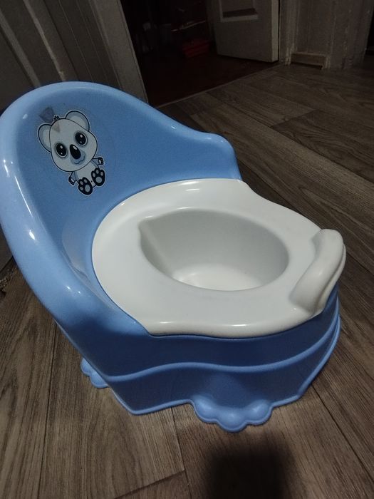 Продам детский горшок