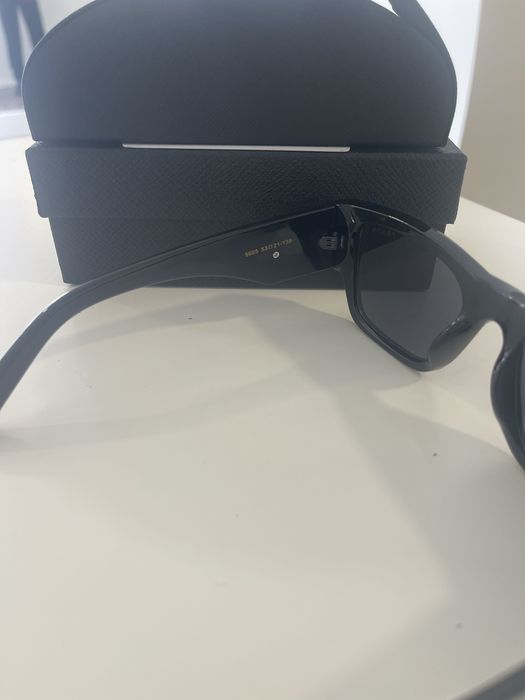 Oculos Prada novo / caixa