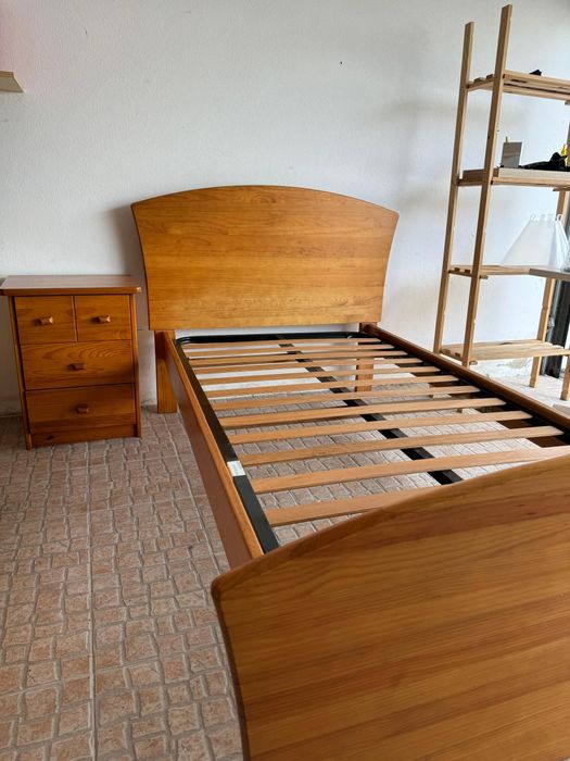 Cama solteiro com colchão