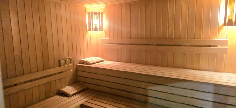 без комісії с.Чайки поруч з Києвом сучасний котедж