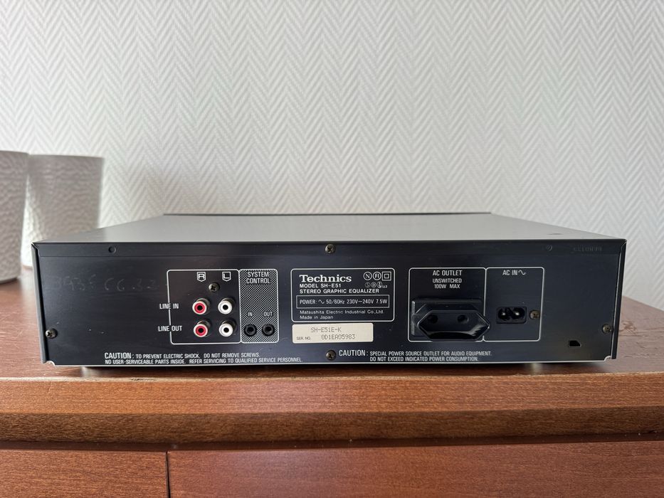 Equalizer Technics SH-E51
