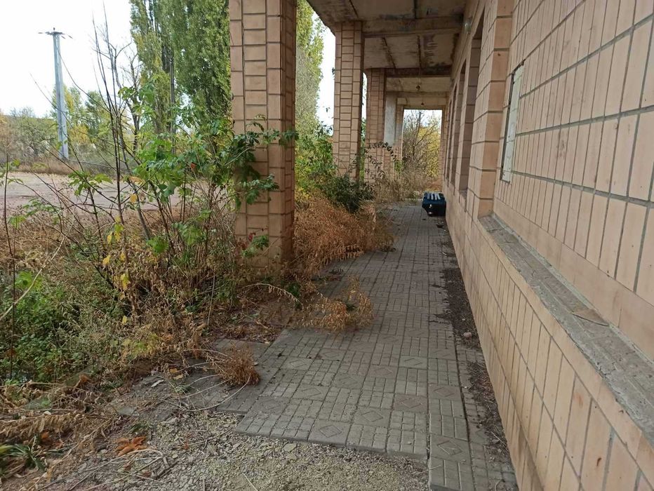 Продається будівля смт Вільшанка Голованівський район Кіровоград.обл.