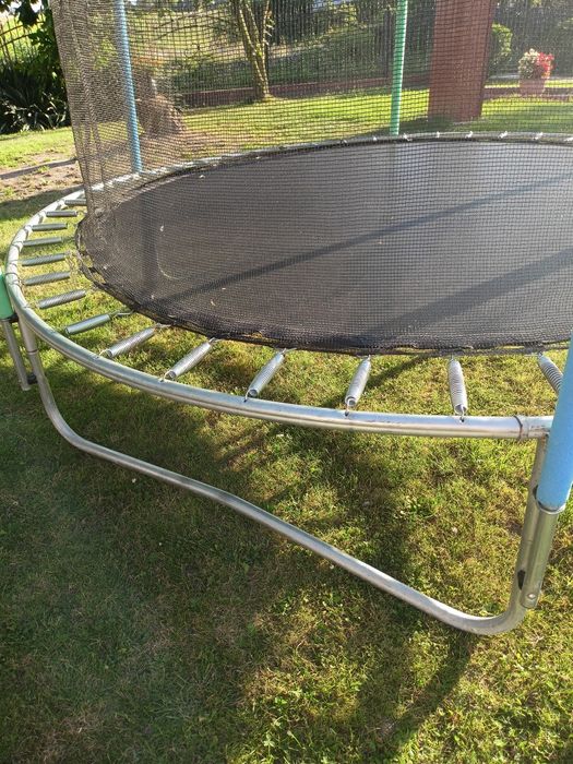 Trampolina ogrodowa