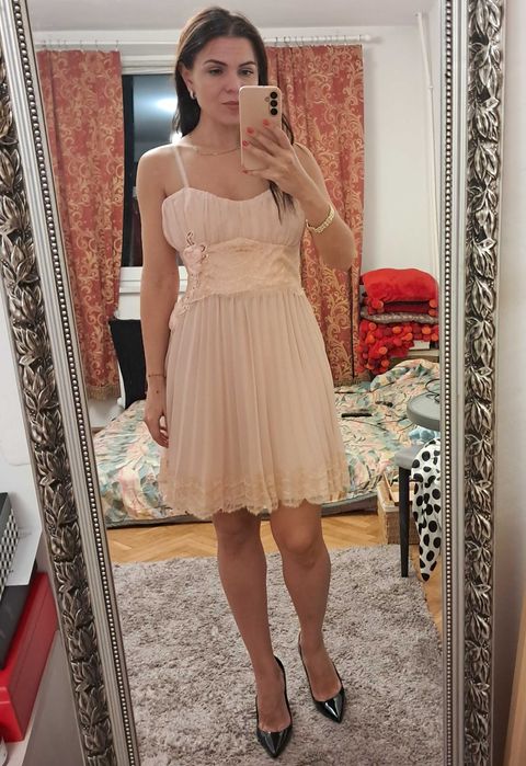 Letnia sukienka w kolorze pudrowego różu rozm. M